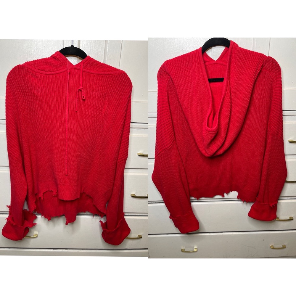 Red Oversized Knitted Sweatshirt | Distressed high quality material
